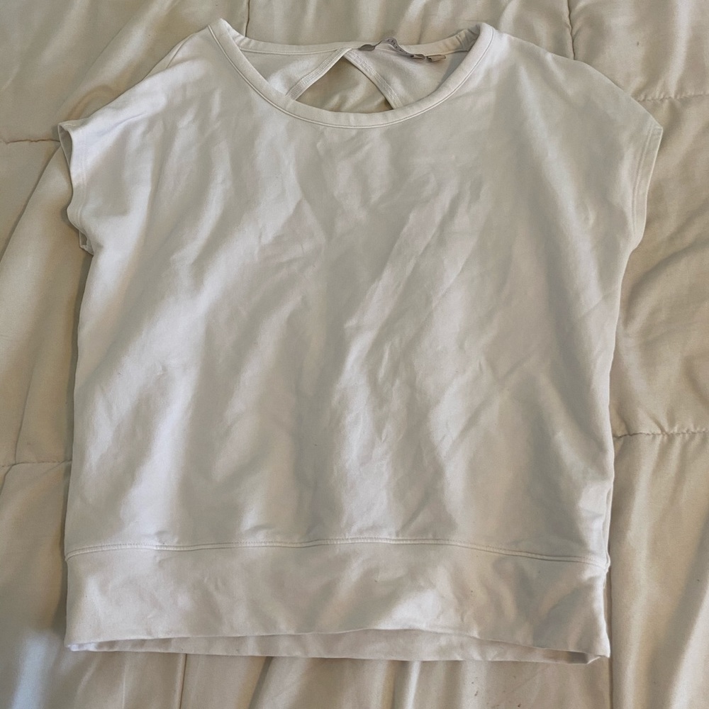 athleta top with cut out on back!